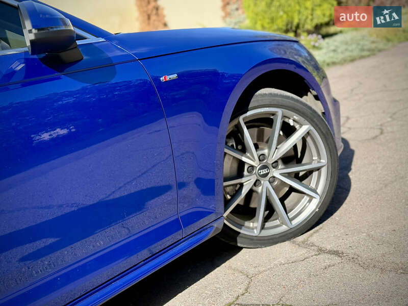 Универсал Audi A4 2016 в Днепре