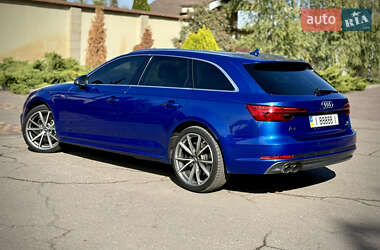 Универсал Audi A4 2016 в 