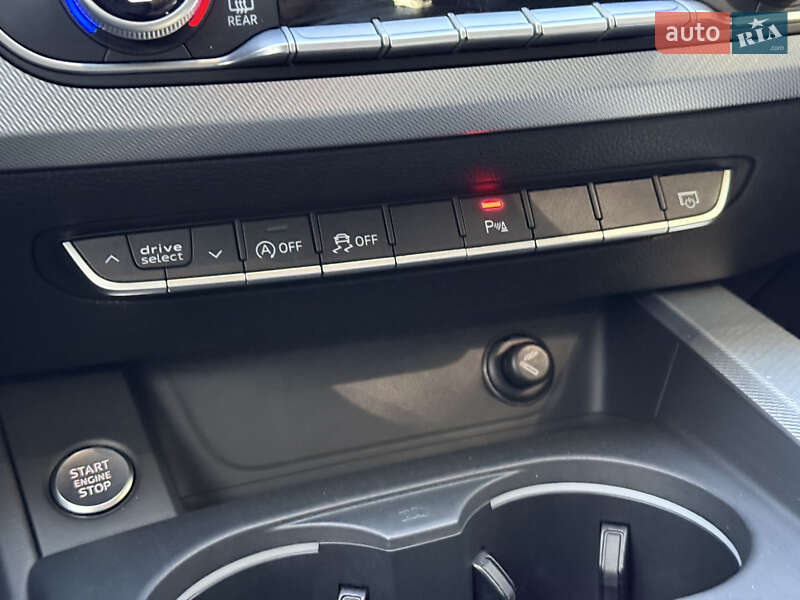 Универсал Audi A4 2016 в Днепре