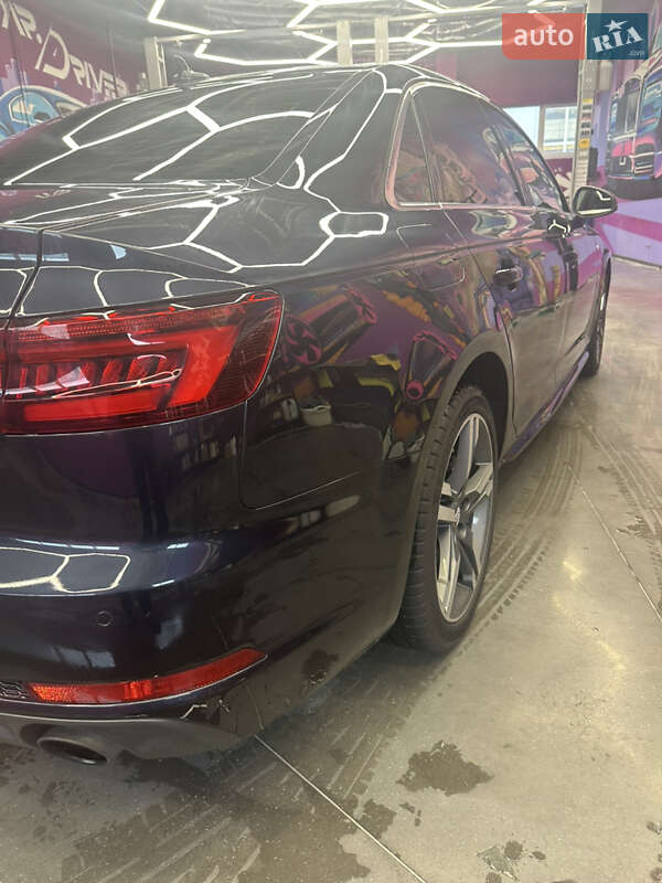 Седан Audi A4 2017 в Киеве