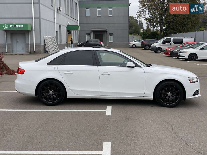 Седан Audi A4 2013 в Києві