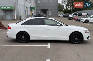 Седан Audi A4 2013 в 
