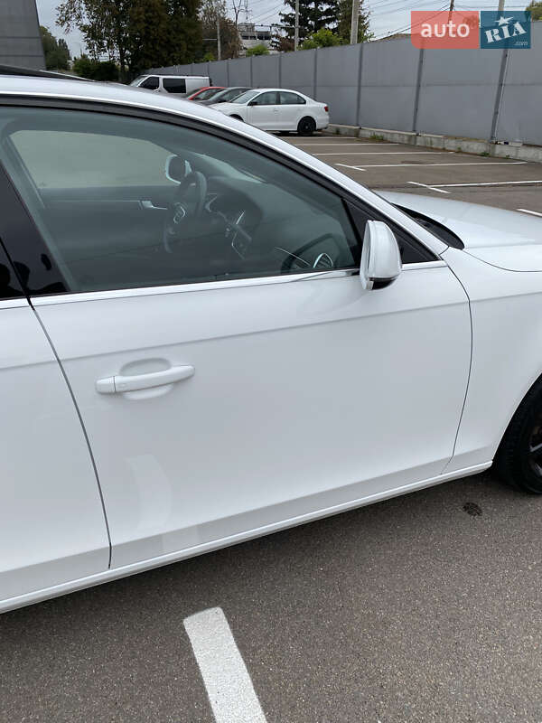 Седан Audi A4 2013 в Києві
