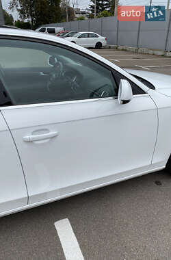 Седан Audi A4 2013 в 