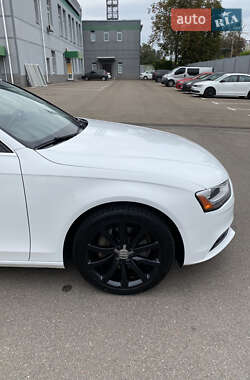 Седан Audi A4 2013 в 