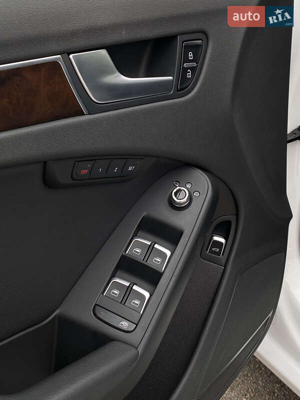 Седан Audi A4 2013 в Києві