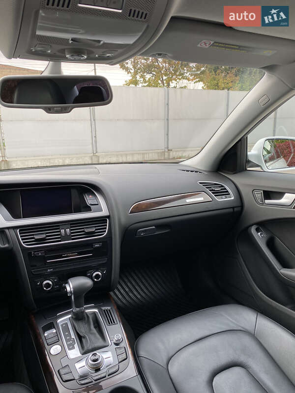 Седан Audi A4 2013 в Києві