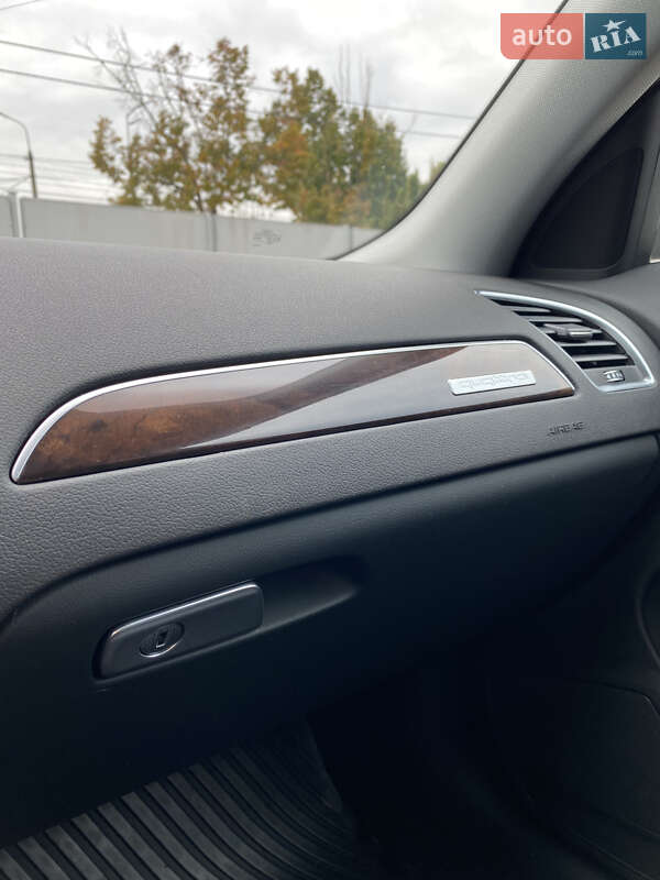 Седан Audi A4 2013 в Києві
