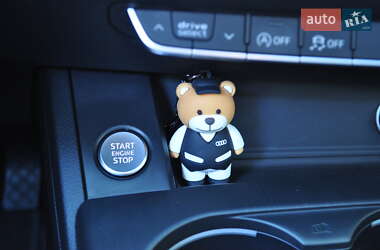 Седан Audi A4 2017 в 