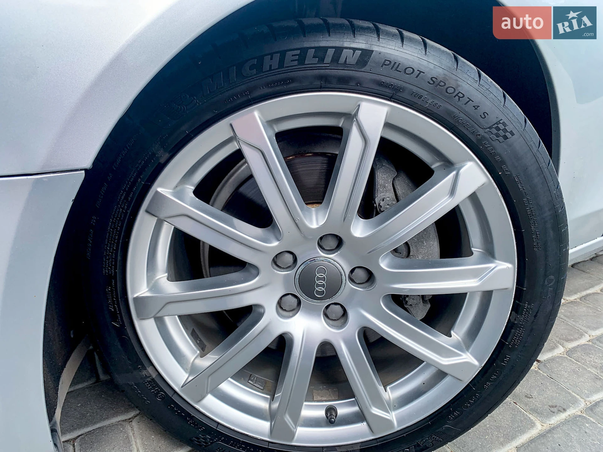 2010 Audi A4 - мініатюра 8