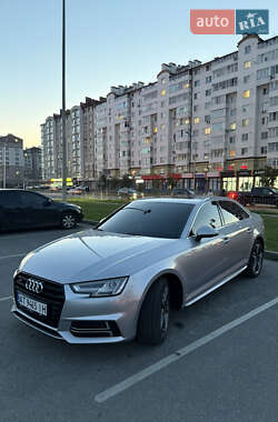 Седан Audi A4 2018 в 