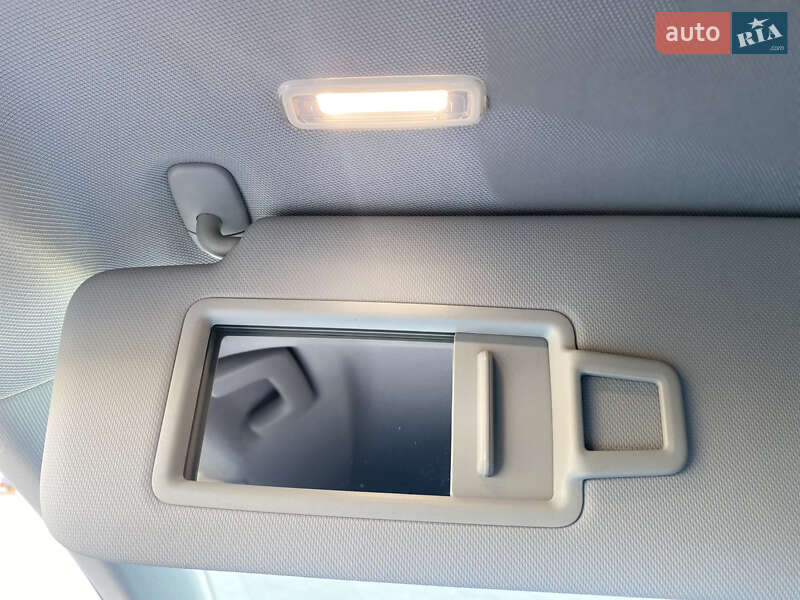 Седан Audi A4 2016 в Львове
