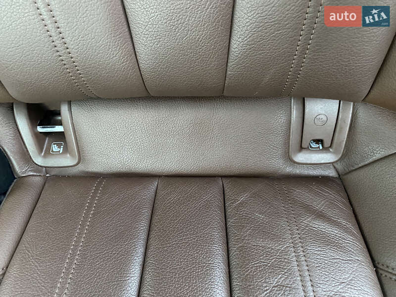 Седан Audi A4 2016 в Львове
