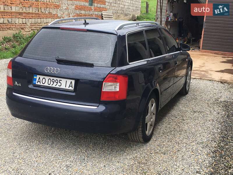 Универсал Audi A4 2004 в Виноградове