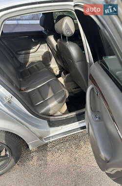 Седан Audi A4 2005 в 