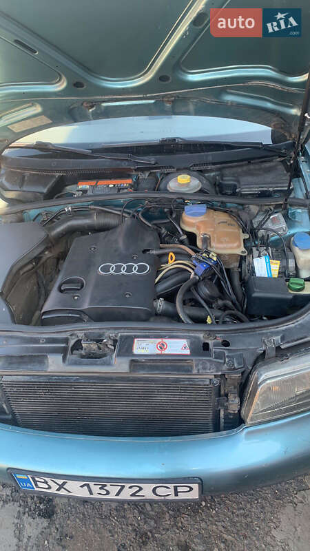 Седан Audi A4 1998 в Хмельницком