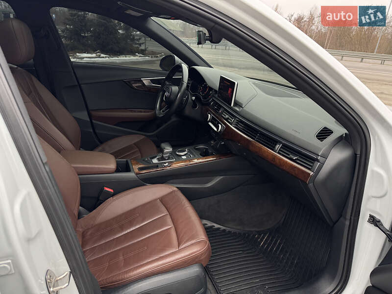 Седан Audi A4 2016 в Житомире