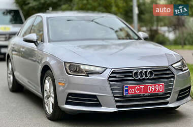 Седан Audi A4 2017 в 