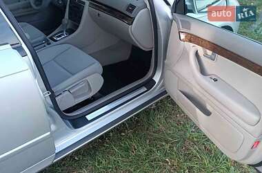 Седан Audi A4 2005 в 