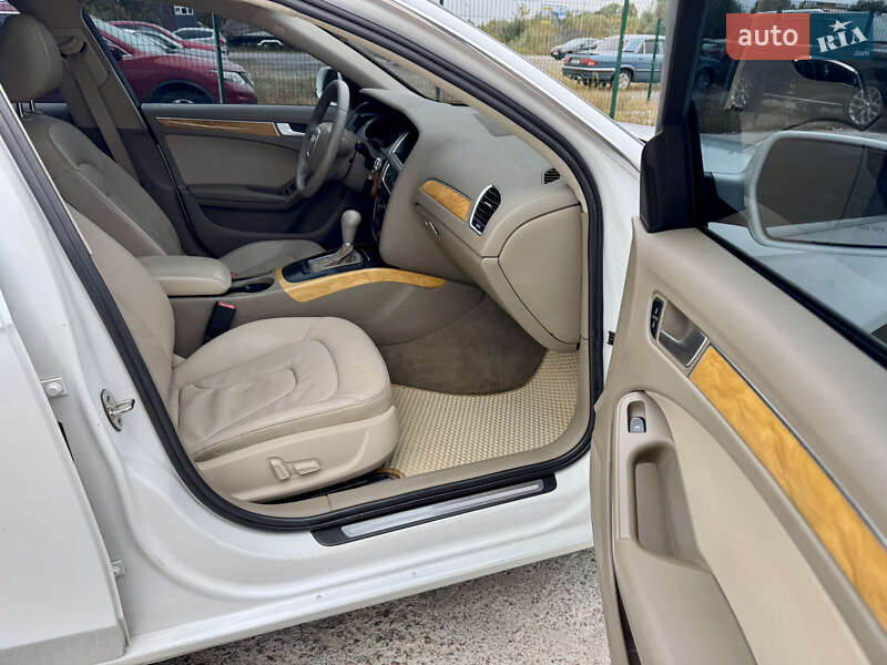 Седан Audi A4 2010 в Киеве