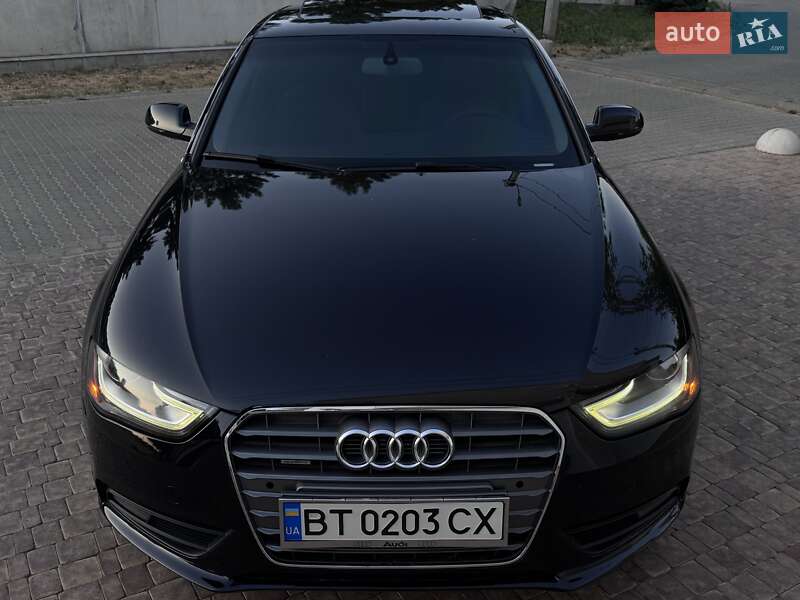 Седан Audi A4 2013 в 