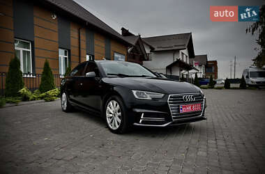 Седан Audi A4 2018 в 