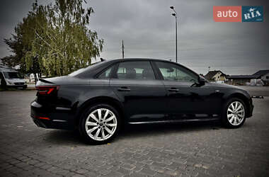 Седан Audi A4 2018 в 