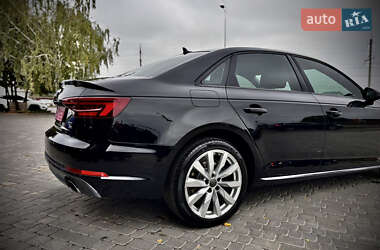 Седан Audi A4 2018 в 