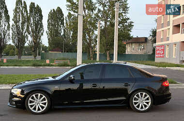 Седан Audi A4 2013 в 