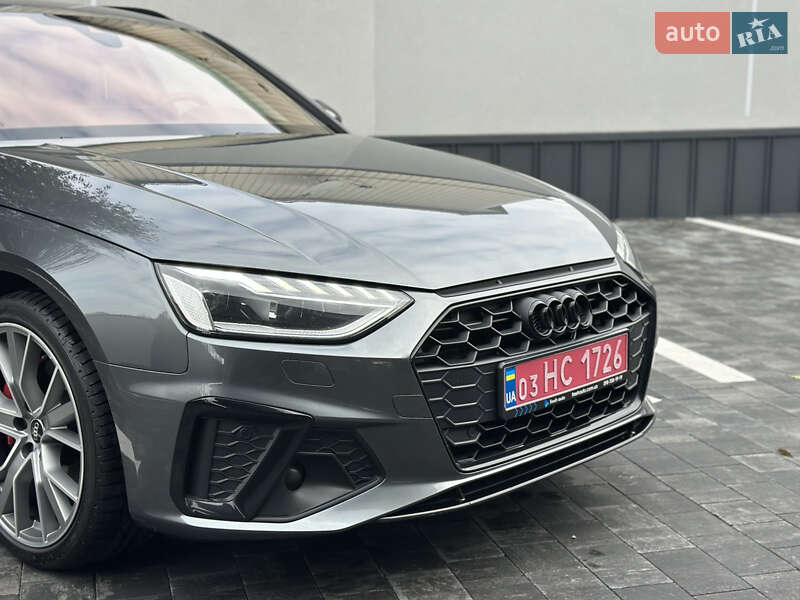 Универсал Audi A4 2022 в Ровно