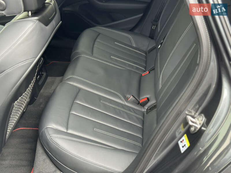 Универсал Audi A4 2022 в Ровно