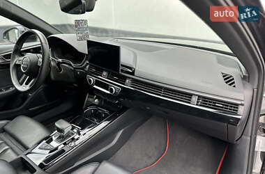 Универсал Audi A4 2022 в 