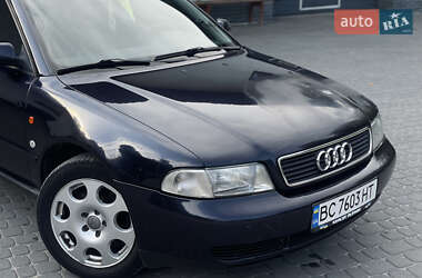 Универсал Audi A4 1996 в 