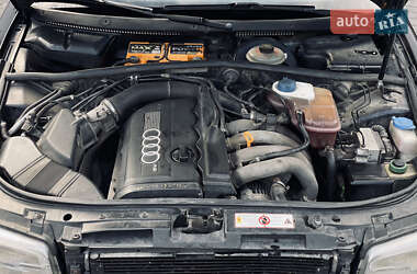 Универсал Audi A4 1996 в 