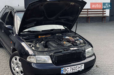 Универсал Audi A4 1996 в 