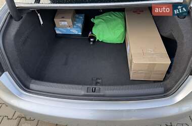 Седан Audi A4 2010 в 