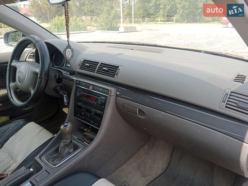 Седан Audi A4 2001 в Львові