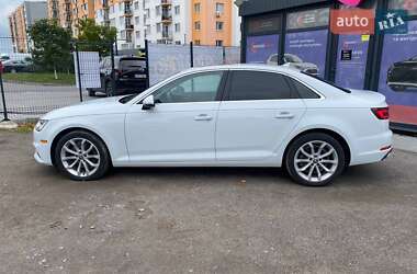 Седан Audi A4 2018 в 