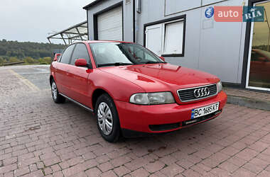 Седан Audi A4 1995 в Теребовле