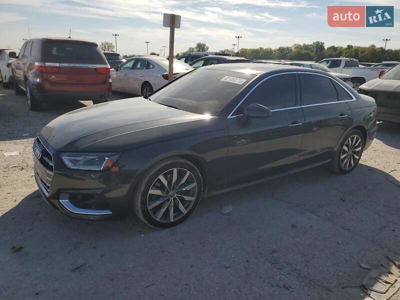 Седан Audi A4 2020 в 