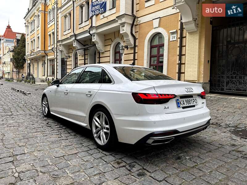 Седан Audi A4 2022 в Киеве