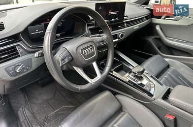 Седан Audi A4 2022 в 