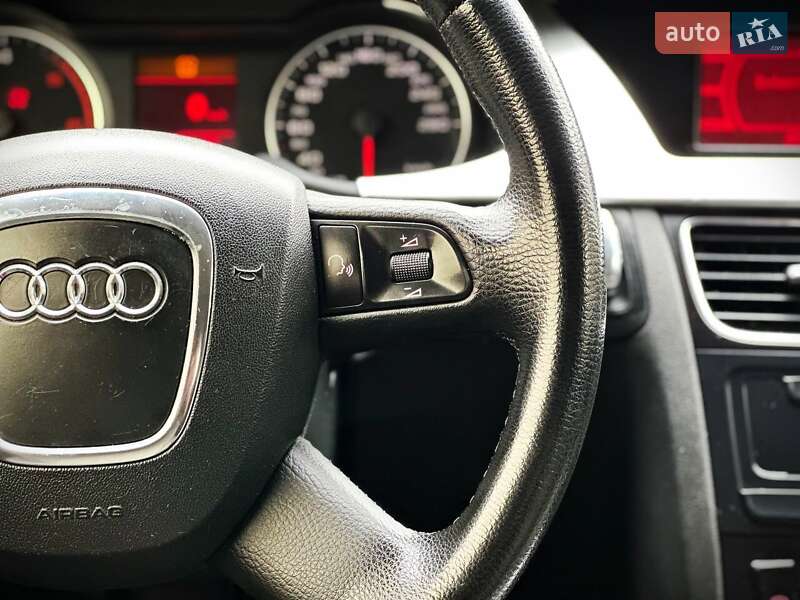 Седан Audi A4 2008 в Киеве