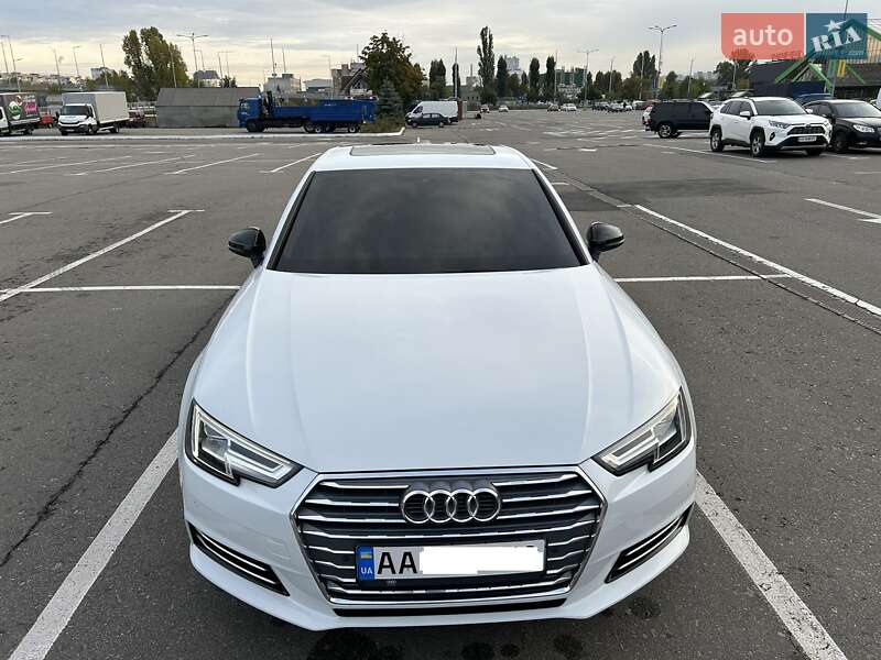 Седан Audi A4 2017 в Киеве