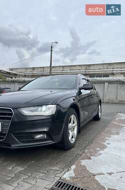 Универсал Audi A4 2012 в 