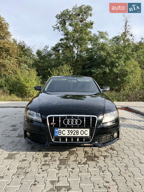 Седан Audi A4 2010 в Стрые