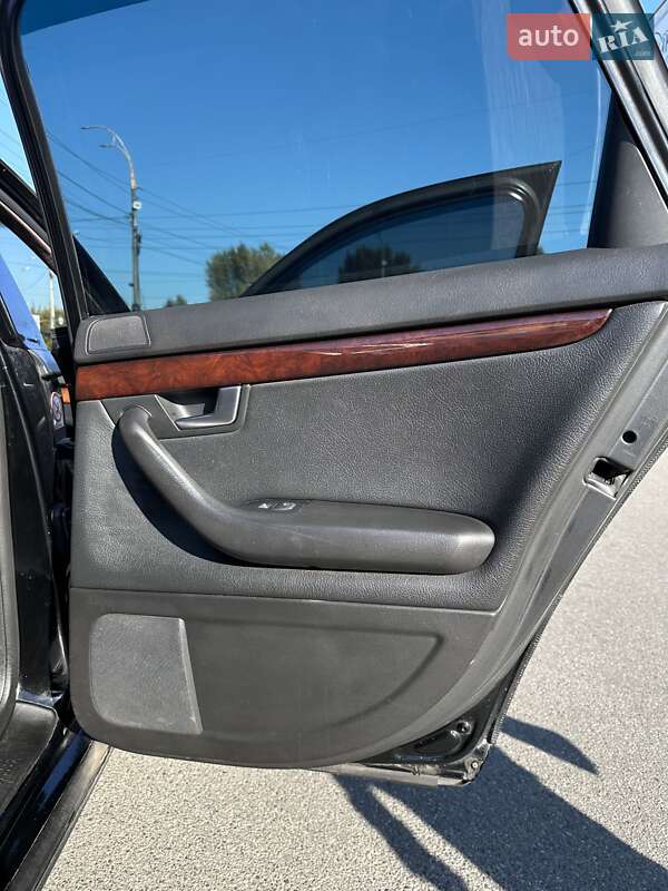 Седан Audi A4 2004 в Вышгороде