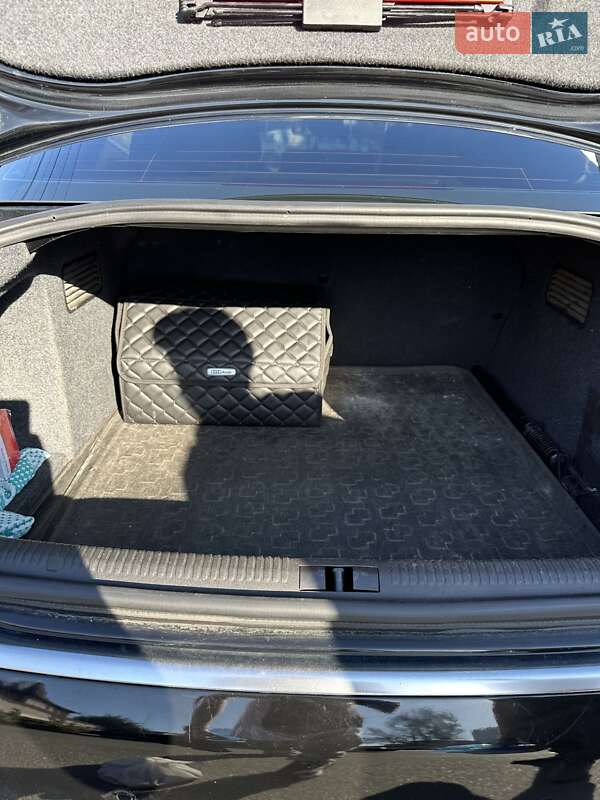 Седан Audi A4 2004 в Вышгороде