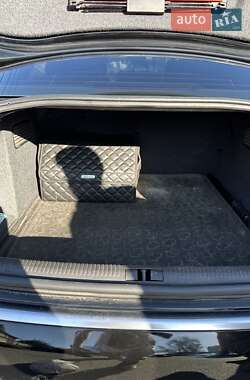 Седан Audi A4 2004 в 