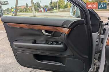 Седан Audi A4 2002 в 